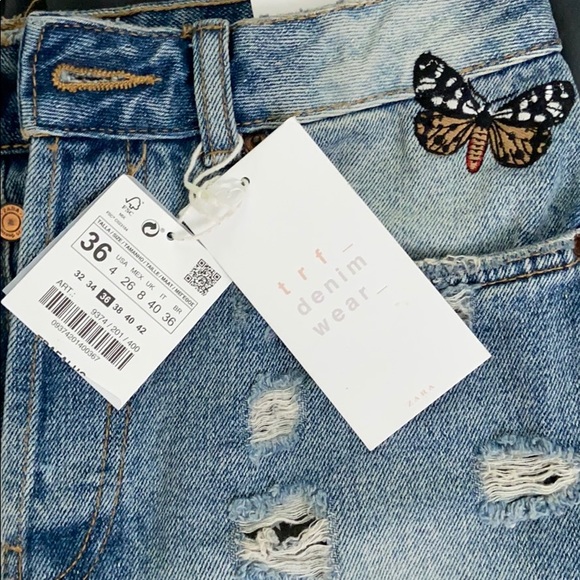 BRAND NEW ZARA JEAN SHORTS - Picture 2 of 7